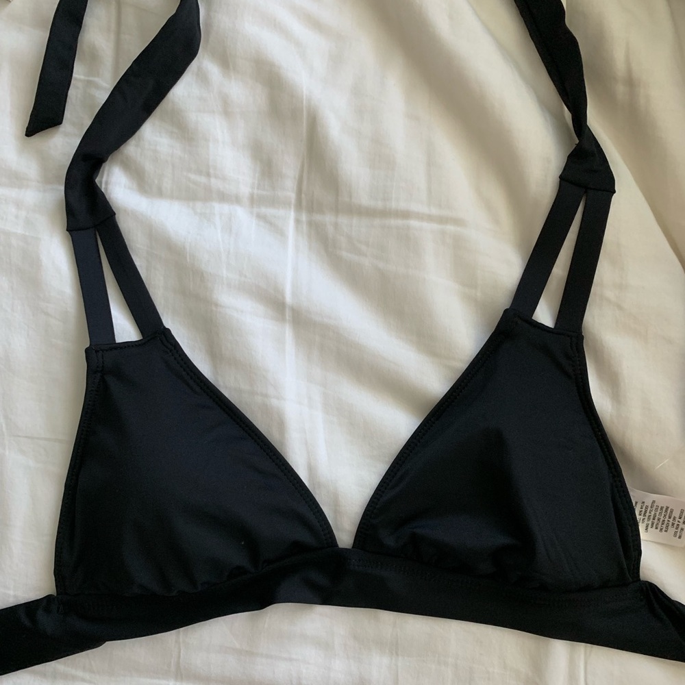 Black bikini top